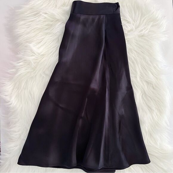 ᴇᴜᴄ ᴇᴍᴘᴏʀɪᴏ ᴀʀᴍᴀɴɪ ꜱᴀᴛɪɴ ᴀ-ʟɪɴᴇ ꜰᴏʀᴍᴀʟ ᴍɪᴅɪ ꜱᴋɪʀᴛ - Picture 3 of 17